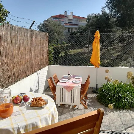 Cosy With Terrace Apartment *